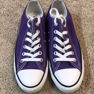 Purple low top converse sneakers size 7